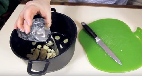 Простой рецепт маринования грибов. Маринованные шампиньоны быстрого приготовления – 6 рецептов в домашних условиях
