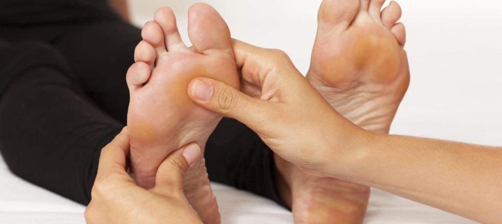 Болят ноги после сна: симптомы, возможные причины и советы по решению проблемы
