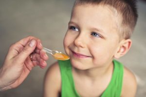 Чем лечить мокрый кашель у ребенка