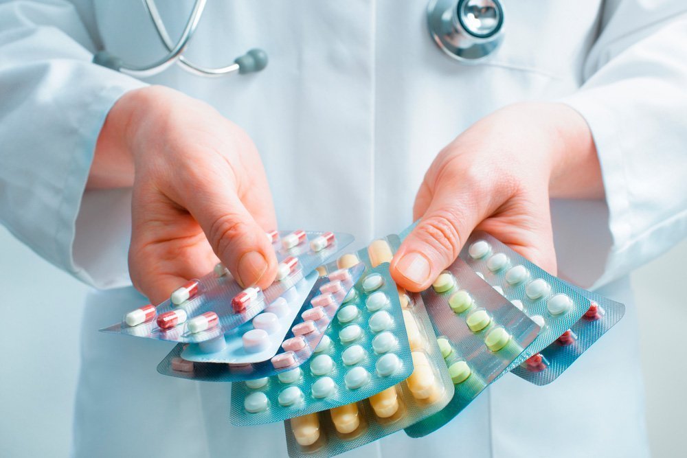 Осторожность в использовании медицинских препаратов при лечении и профилактике простудных заболеваний