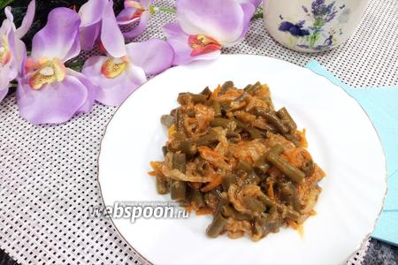 Фото рецепта Стручковая фасоль с пекинской капустой на сковороде